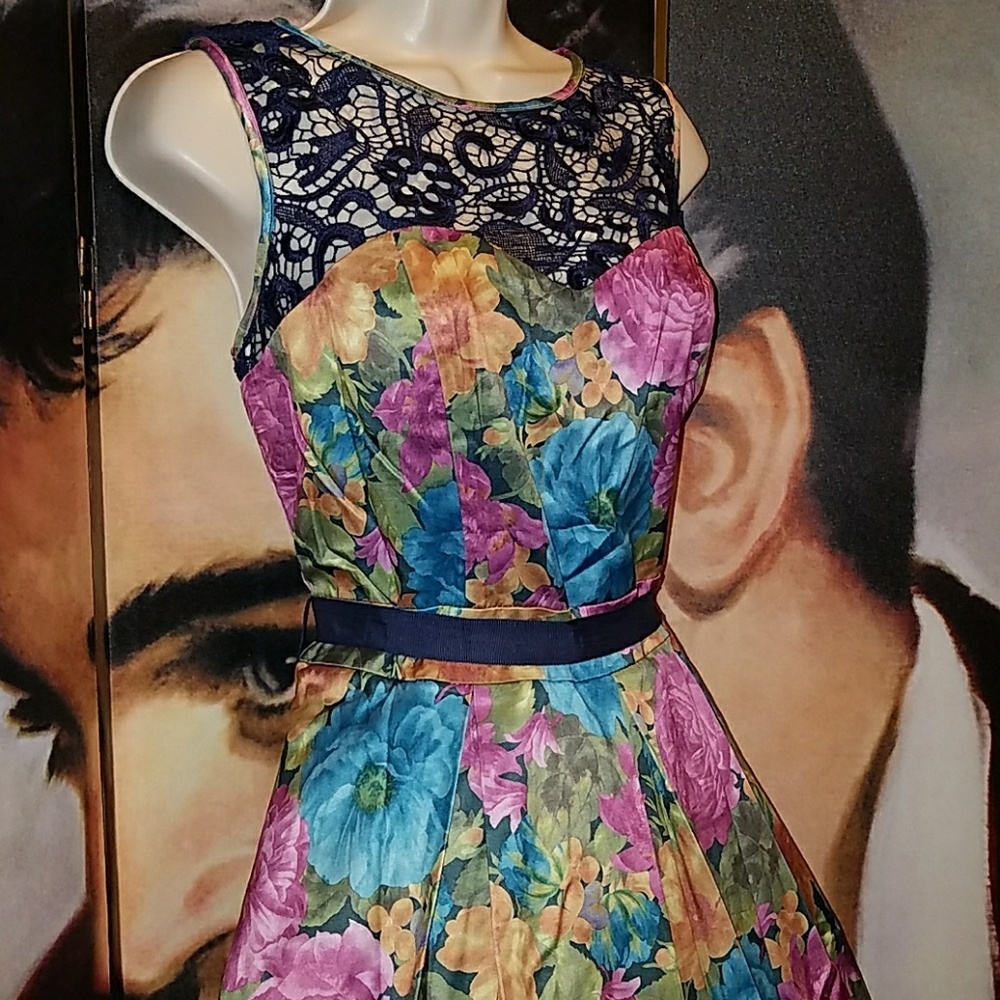 Tatyana Mirabelle Vintage Pinup Floral Dress w Dark Blue Purple Inlay Top Lace - Picture 6 of 8